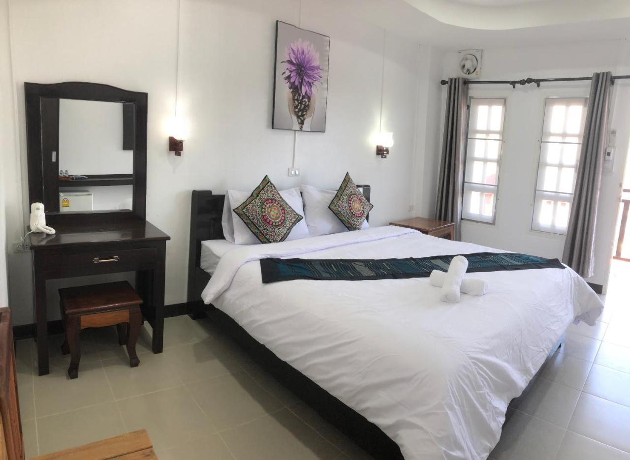 Jasmine Vangvieng Hotel Vang Vieng Buitenkant foto
