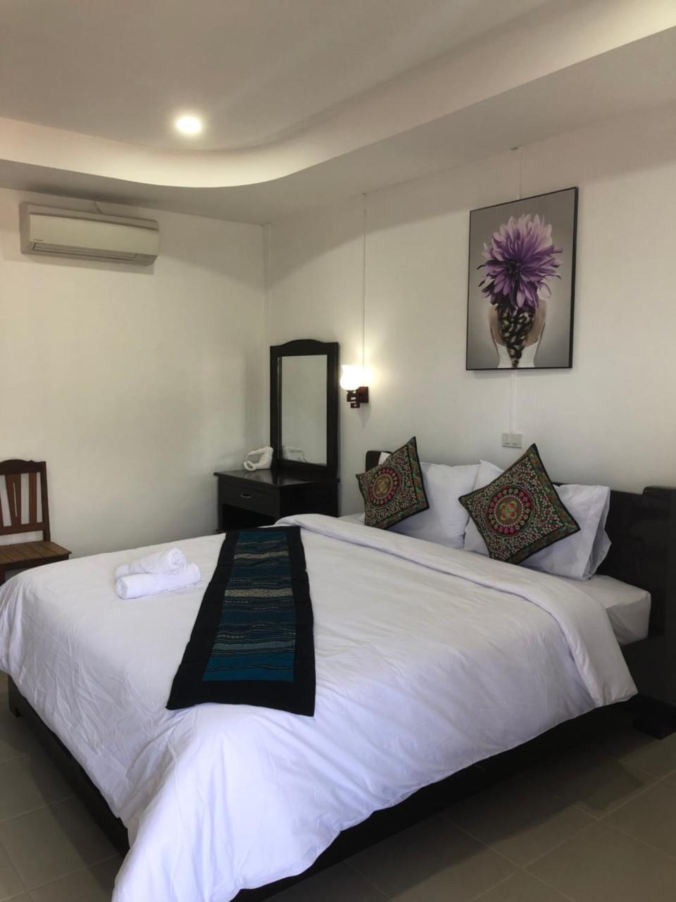 Jasmine Vangvieng Hotel Vang Vieng Buitenkant foto