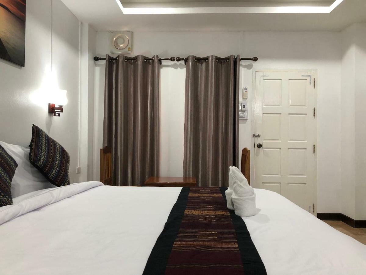 Jasmine Vangvieng Hotel Vang Vieng Buitenkant foto